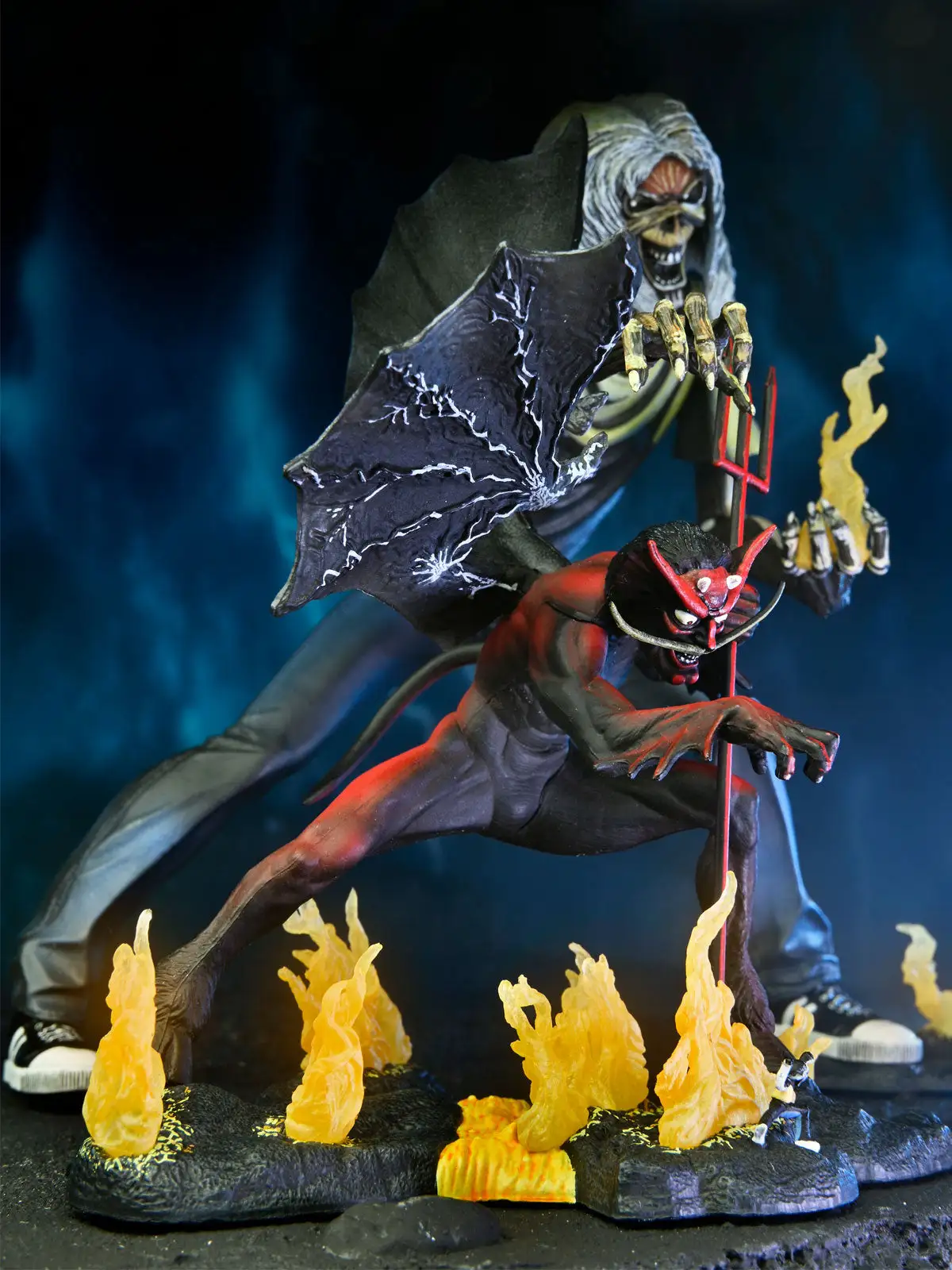 Eddie Number Of The Beast (40th Anniversary) - 7” Action Figure Set - Iron Maiden - NECA Collectibles - Image 4