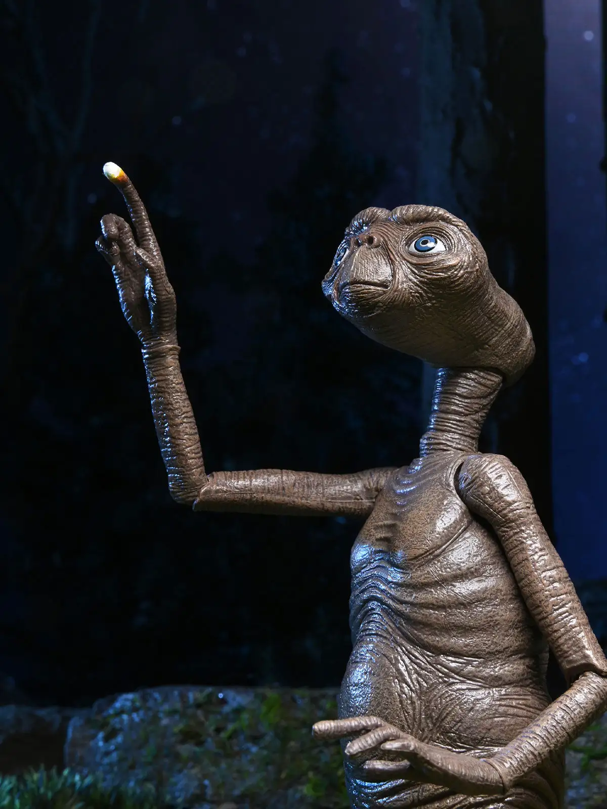 E.T. Ultimate 40th Anniversary - 7" Scale Action Figurine - E.T. The Extra-Terrestrial - NECA Collectibles - Image 6