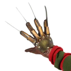 Freddy Kreuger Prop Replica Glove - Nightmare On Elm Street Part 3: Dream Warriors - NECA Collectibles