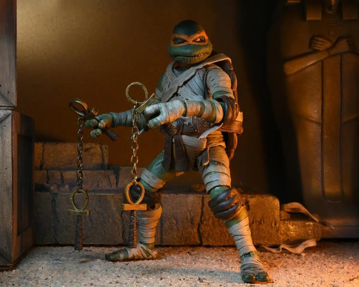 Ultimate Michelangelo As The Mummy - 7" Action Figurine - Teenage Mutant Ninja Turtles X Universal Monsters - NECA Collectibles - Image 3