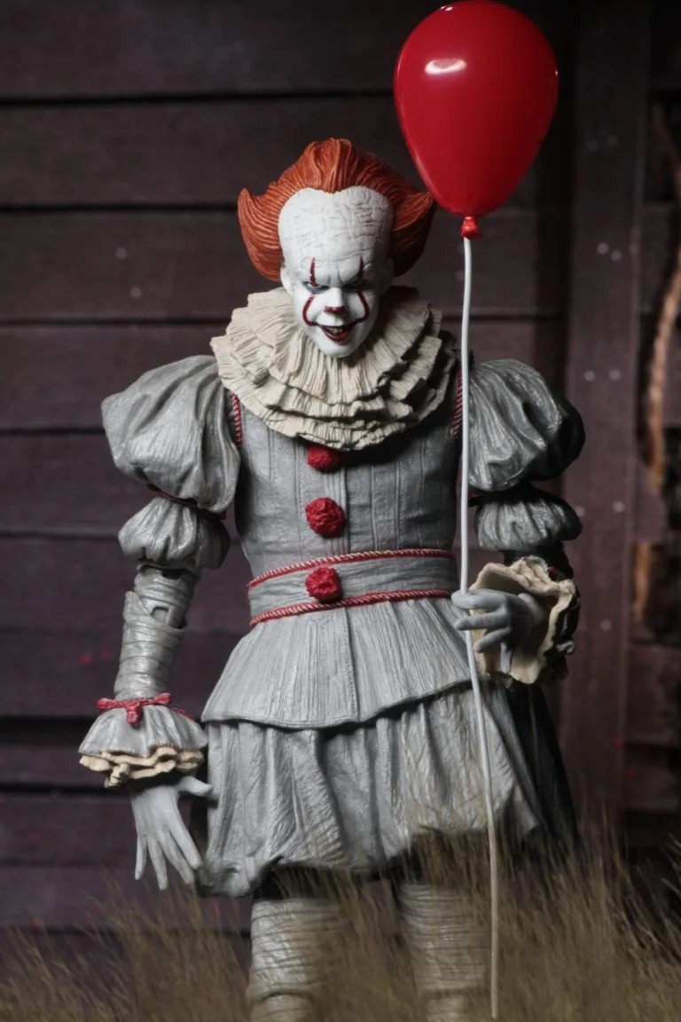 Ultimate Pennywise (2017) - 7" Scale Action Figure - IT - NECA Collectibles - Image 2