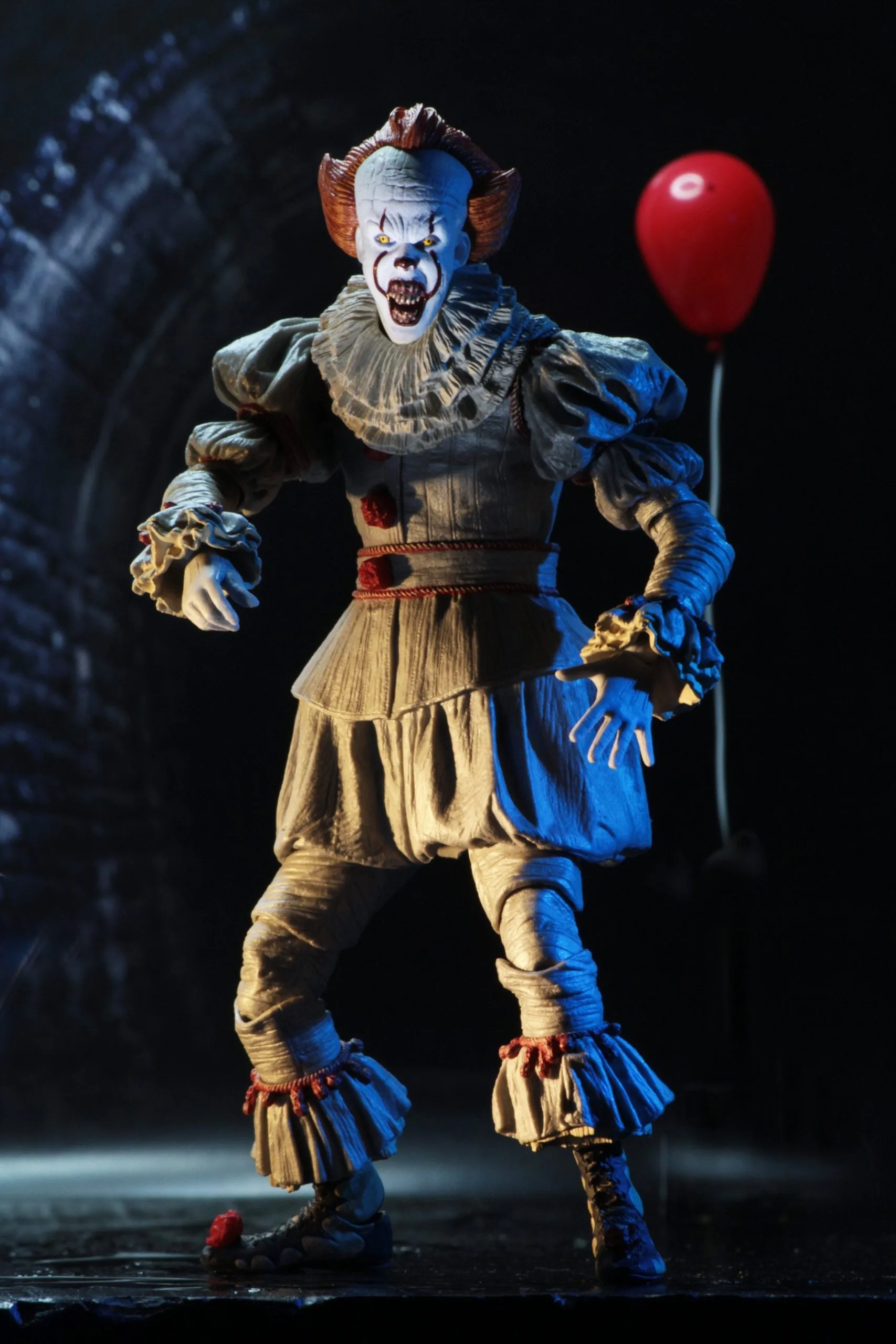 Ultimate Pennywise (2017) - 7" Scale Action Figure - IT - NECA Collectibles - Image 3